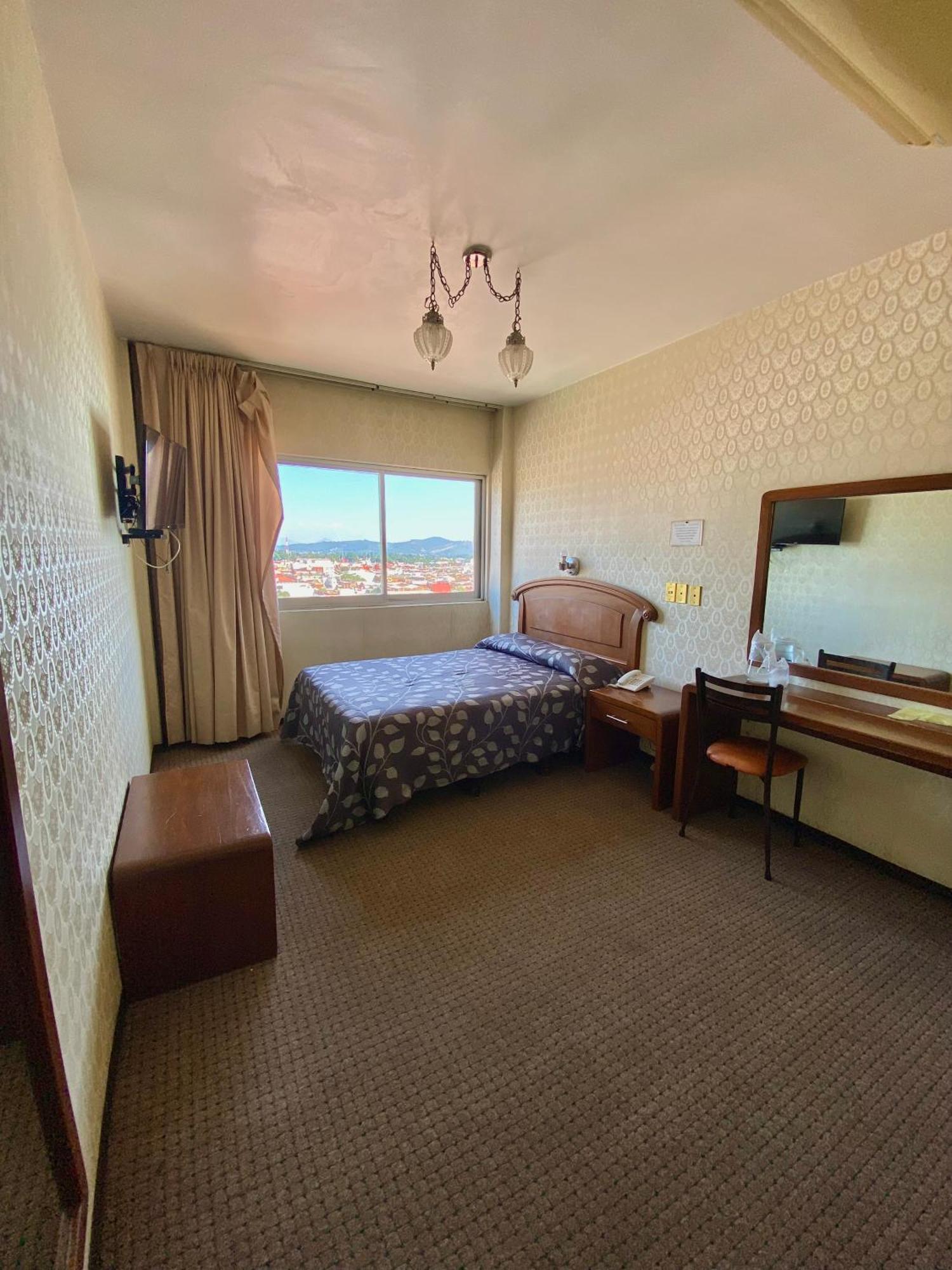 Nuevo Hotel Alameda De Uruapan Uruapan  Zewnętrze zdjęcie